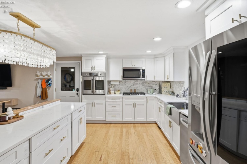 100 Ohio Avenue, Tiffin, 44883, 3 Bedrooms Bedrooms, ,2 BathroomsBathrooms,Residential,For Sale,Ohio,20254572