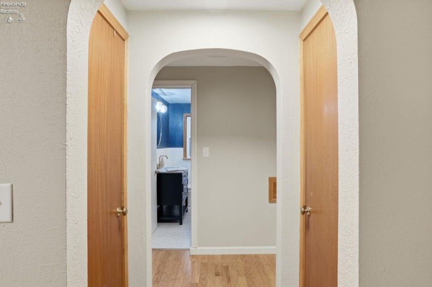 100 Ohio Avenue, Tiffin, 44883, 3 Bedrooms Bedrooms, ,2 BathroomsBathrooms,Residential,For Sale,Ohio,20254572