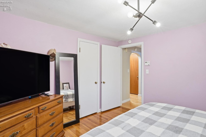 100 Ohio Avenue, Tiffin, 44883, 3 Bedrooms Bedrooms, ,2 BathroomsBathrooms,Residential,For Sale,Ohio,20254572