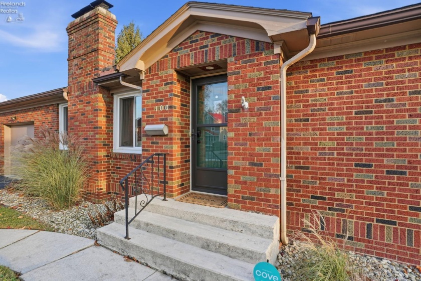 100 Ohio Avenue, Tiffin, 44883, 3 Bedrooms Bedrooms, ,2 BathroomsBathrooms,Residential,For Sale,Ohio,20254572