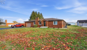 100 Ohio Avenue, Tiffin, 44883, 3 Bedrooms Bedrooms, ,2 BathroomsBathrooms,Residential,For Sale,Ohio,20254572 100 Ohio Avenue, Tiffin, 44883, 3 Bedrooms Bedrooms, ,2 BathroomsBathrooms,Residential,For Sale,Ohio,20254572