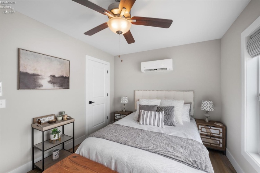 545 Lakeshore Drive, Port Clinton, 43452, 3 Bedrooms Bedrooms, ,2 BathroomsBathrooms,Residential,For Sale,Lakeshore,20253716