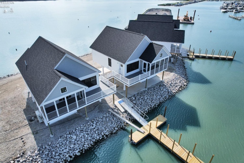 545 Lakeshore Drive, Port Clinton, 43452, 3 Bedrooms Bedrooms, ,2 BathroomsBathrooms,Residential,For Sale,Lakeshore,20253716