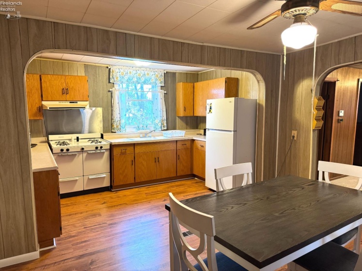 22 Fir St, New London, 44851, 3 Bedrooms Bedrooms, ,1 BathroomBathrooms,Residential,For Sale,Fir St,20254598