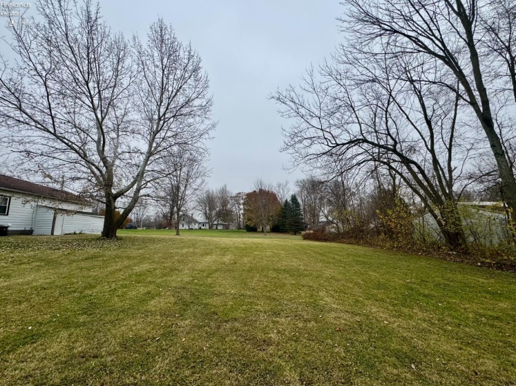 22 Fir St, New London, 44851, 3 Bedrooms Bedrooms, ,1 BathroomBathrooms,Residential,For Sale,Fir St,20254598