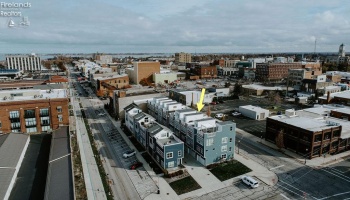 415 Water Street, Sandusky, 44870, 2 Bedrooms Bedrooms, ,3 BathroomsBathrooms,Residential,For Sale,Water,20254609