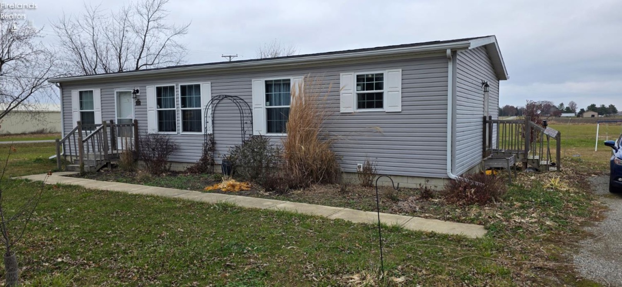 3007 County Road 52, Tiffin, 44883, 3 Bedrooms Bedrooms, ,2 BathroomsBathrooms,Residential,For Sale,County Road 52,20254630