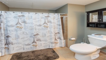 401 Shoreline Drive, Sandusky, 44870, 1 Bedroom Bedrooms, ,1 BathroomBathrooms,Residential,For Sale,Shoreline,20254631