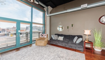 401 Shoreline Drive, Sandusky, 44870, 1 Bedroom Bedrooms, ,1 BathroomBathrooms,Residential,For Sale,Shoreline,20254631