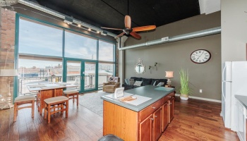 401 Shoreline Drive, Sandusky, 44870, 1 Bedroom Bedrooms, ,1 BathroomBathrooms,Residential,For Sale,Shoreline,20254631