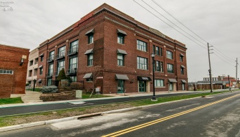 401 Shoreline Drive, Sandusky, 44870, 1 Bedroom Bedrooms, ,1 BathroomBathrooms,Residential,For Sale,Shoreline,20254631