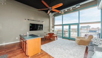 401 Shoreline Drive, Sandusky, 44870, 1 Bedroom Bedrooms, ,1 BathroomBathrooms,Residential,For Sale,Shoreline,20254631