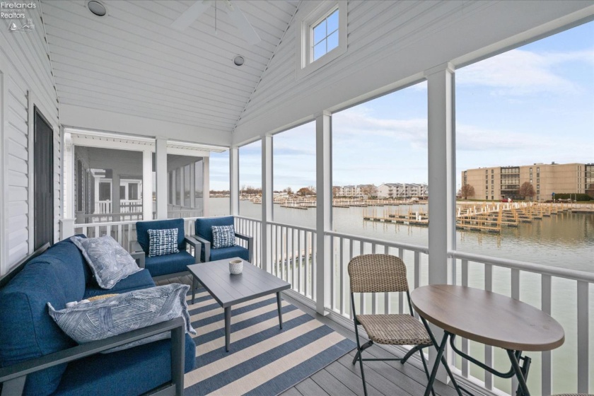 545 Lakeshore Drive, Port Clinton, 43452, 3 Bedrooms Bedrooms, ,2 BathroomsBathrooms,Residential,For Sale,Lakeshore,20254632