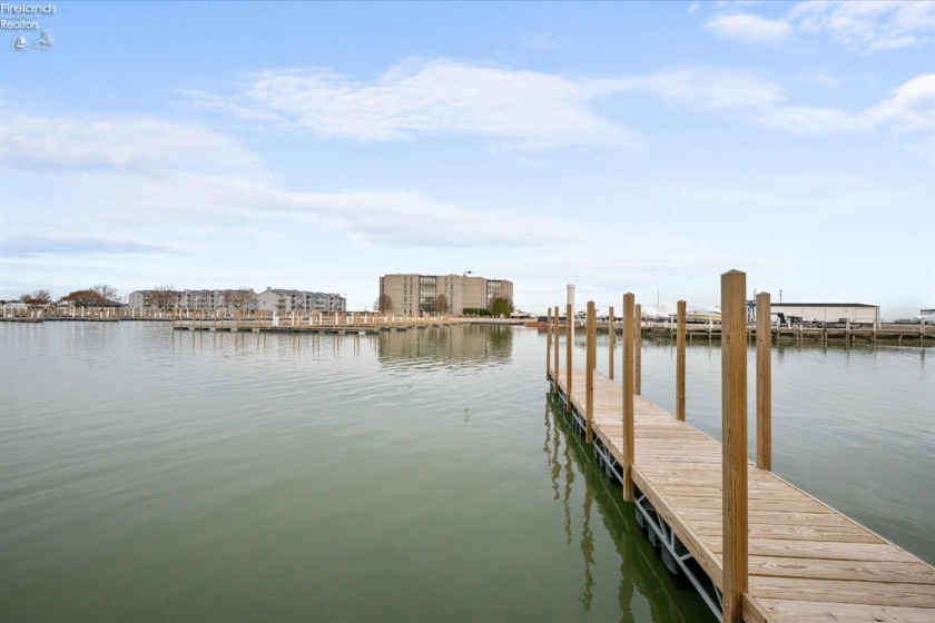 545 Lakeshore Drive, Port Clinton, 43452, 3 Bedrooms Bedrooms, ,2 BathroomsBathrooms,Residential,For Sale,Lakeshore,20254632