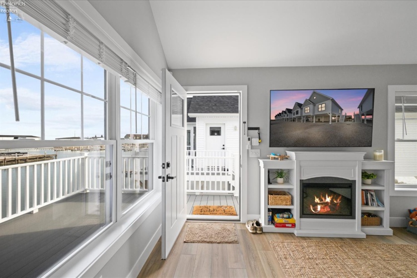 545 Lakeshore Drive, Port Clinton, 43452, 3 Bedrooms Bedrooms, ,2 BathroomsBathrooms,Residential,For Sale,Lakeshore,20254632