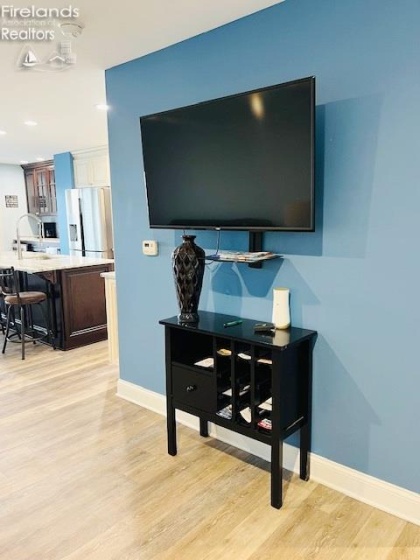 1661 Windward, Port Clinton, 43452, 1 Bedroom Bedrooms, ,1 BathroomBathrooms,Residential,For Sale,Windward,20254594