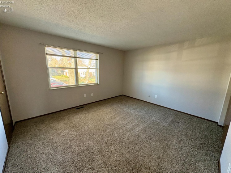 184 Gibson Court, Tiffin, 44883, 2 Bedrooms Bedrooms, ,2 BathroomsBathrooms,Residential,For Sale,Gibson,20254625