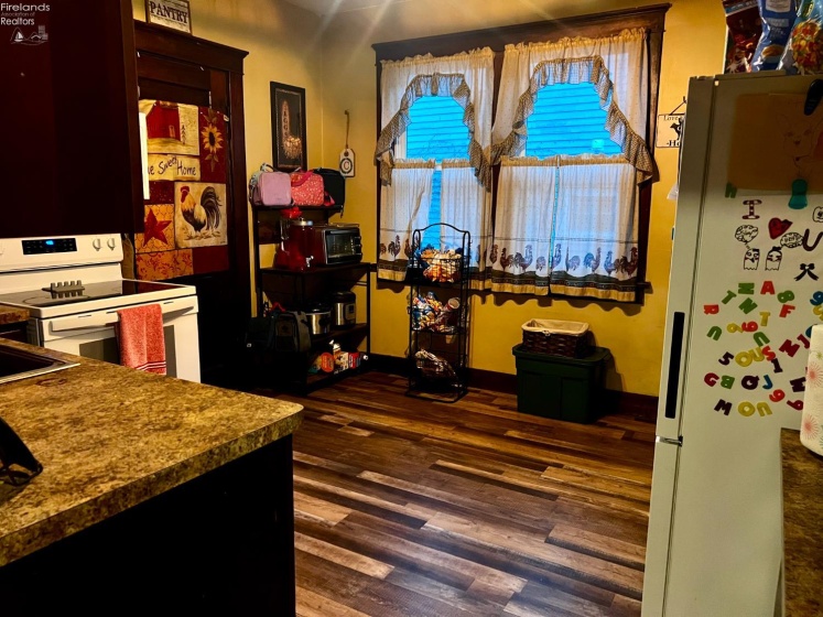 331 McDonough Street, Sandusky, 44870, 4 Bedrooms Bedrooms, ,2 BathroomsBathrooms,Residential,For Sale,McDonough,20254638