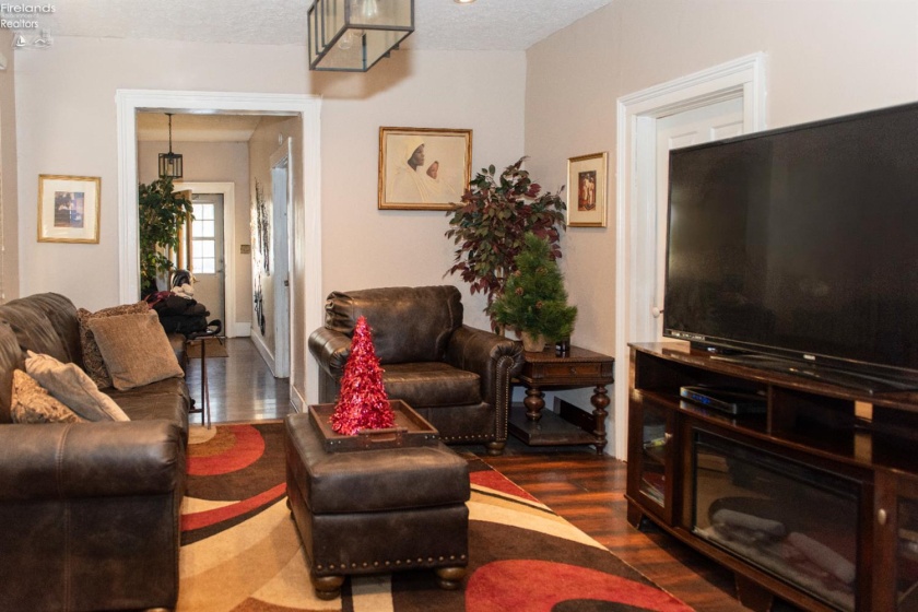 1330 Clinton Street, Sandusky, 44870, 4 Bedrooms Bedrooms, ,3 BathroomsBathrooms,Residential,For Sale,Clinton,20254626