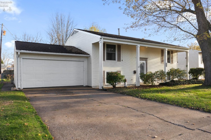 2156 Oldgate Road, Sandusky, 44870, 4 Bedrooms Bedrooms, ,2 BathroomsBathrooms,Residential,For Sale,Oldgate,20254520