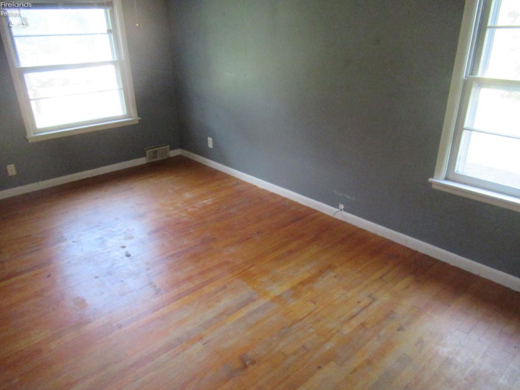 710 Ash Street, Willard, 44890, 5 Bedrooms Bedrooms, ,3 BathroomsBathrooms,Residential,For Sale,Ash,20254260