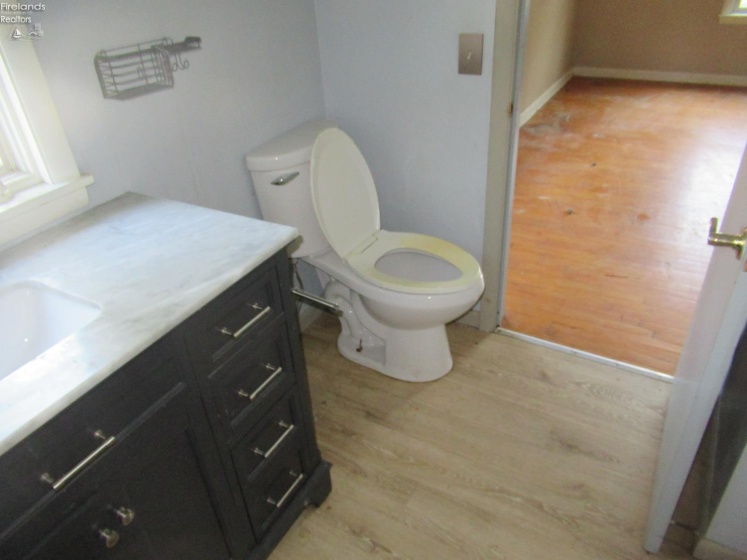 710 Ash Street, Willard, 44890, 5 Bedrooms Bedrooms, ,3 BathroomsBathrooms,Residential,For Sale,Ash,20254260