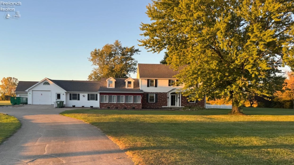 5677 Bayshore Road, Marblehead, 43440, 6 Bedrooms Bedrooms, ,4 BathroomsBathrooms,Residential,For Sale,Bayshore,20254165