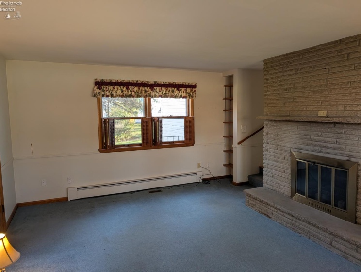 807 Harrison Street, Port Clinton, 43452, 4 Bedrooms Bedrooms, ,3 BathroomsBathrooms,Residential,For Sale,Harrison,20252412