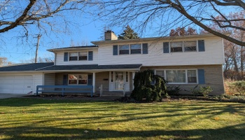 807 Harrison Street, Port Clinton, 43452, 4 Bedrooms Bedrooms, ,3 BathroomsBathrooms,Residential,For Sale,Harrison,20252412 807 Harrison Street, Port Clinton, 43452, 4 Bedrooms Bedrooms, ,3 BathroomsBathrooms,Residential,For Sale,Harrison,20252412