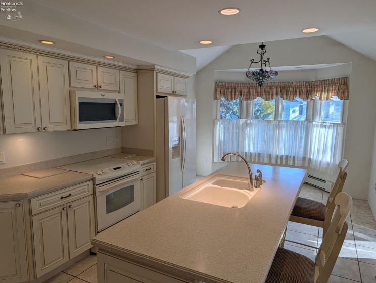 807 Harrison Street, Port Clinton, 43452, 4 Bedrooms Bedrooms, ,3 BathroomsBathrooms,Residential,For Sale,Harrison,20252412