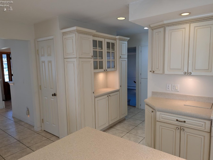 807 Harrison Street, Port Clinton, 43452, 4 Bedrooms Bedrooms, ,3 BathroomsBathrooms,Residential,For Sale,Harrison,20252412