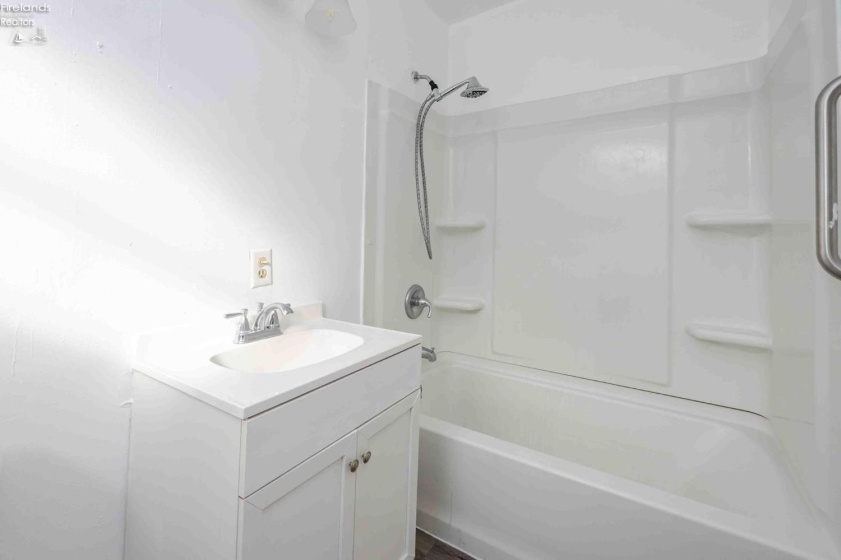 314 Ohio Avenue, Fremont, 43420, 3 Bedrooms Bedrooms, ,1 BathroomBathrooms,Residential,For Sale,Ohio,20254615