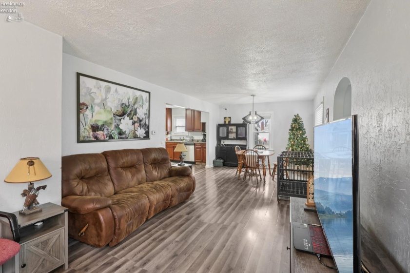 5706 Cleveland Road, Vermilion, 44089, 3 Bedrooms Bedrooms, ,2 BathroomsBathrooms,Residential,For Sale,Cleveland,20254634