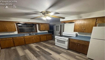 1309 Stone Street, Sandusky, 44870, 2 Bedrooms Bedrooms, ,1 BathroomBathrooms,Residential,For Sale,Stone,20254611 1309 Stone Street, Sandusky, 44870, 2 Bedrooms Bedrooms, ,1 BathroomBathrooms,Residential,For Sale,Stone,20254611