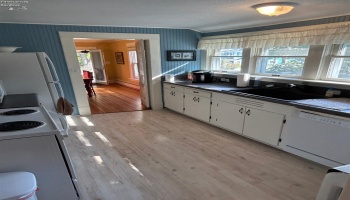 132 4th, Lakeside, 43440, 5 Bedrooms Bedrooms, ,3 BathroomsBathrooms,Residential,For Sale,4th,20253449 132 4th, Lakeside, 43440, 5 Bedrooms Bedrooms, ,3 BathroomsBathrooms,Residential,For Sale,4th,20253449