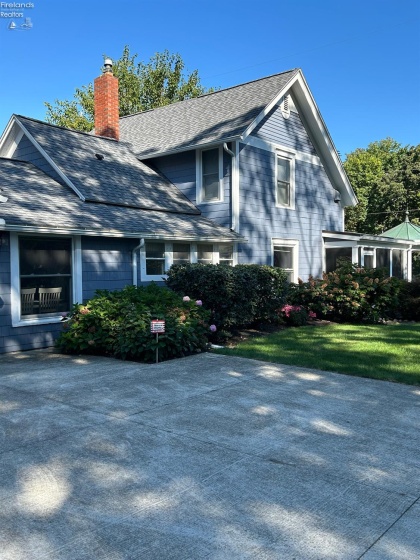 132 4th, Lakeside, 43440, 5 Bedrooms Bedrooms, ,3 BathroomsBathrooms,Residential,For Sale,4th,20253449