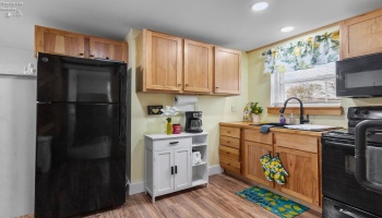 1123 Huntington Avenue, Sandusky, 44870, 2 Bedrooms Bedrooms, ,1 BathroomBathrooms,Residential,For Sale,Huntington,20254561 1123 Huntington Avenue, Sandusky, 44870, 2 Bedrooms Bedrooms, ,1 BathroomBathrooms,Residential,For Sale,Huntington,20254561