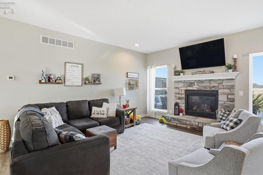 4855 County Road 38, Tiffin, 44883, 3 Bedrooms Bedrooms, ,2 BathroomsBathrooms,Residential,For Sale,County Road 38,20254636