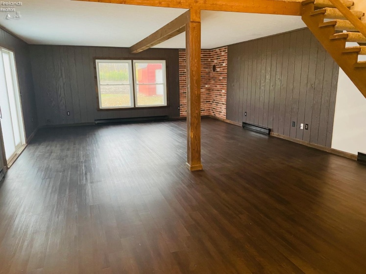 4201 Fox Avenue, Clyde, 43410, 4 Bedrooms Bedrooms, ,2 BathroomsBathrooms,Residential,For Sale,Fox,20254148