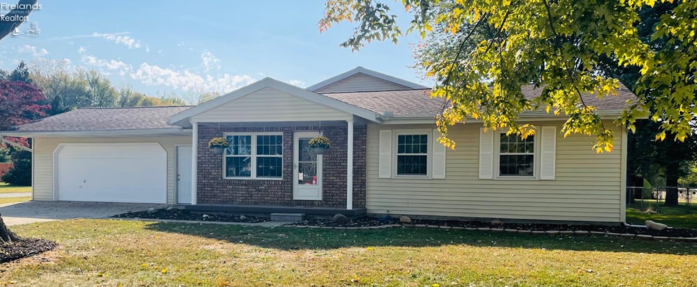 4201 Fox Avenue, Clyde, 43410, 4 Bedrooms Bedrooms, ,2 BathroomsBathrooms,Residential,For Sale,Fox,20254148