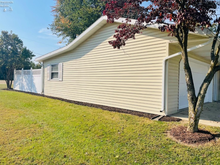 4201 Fox Avenue, Clyde, 43410, 4 Bedrooms Bedrooms, ,2 BathroomsBathrooms,Residential,For Sale,Fox,20254148