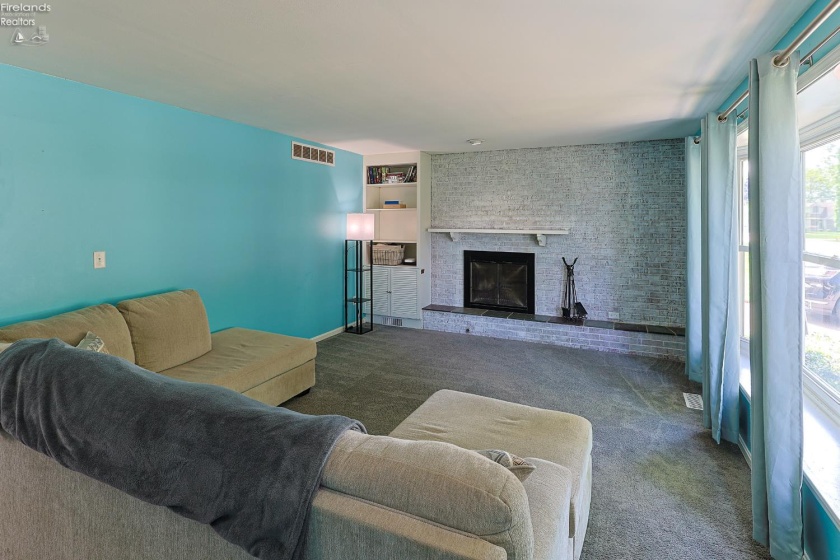 1602 WILLOW DR, Sandusky, 44870, 3 Bedrooms Bedrooms, ,3 BathroomsBathrooms,Residential,For Sale,WILLOW DR,20252573