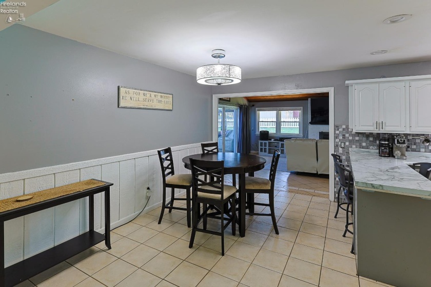 1602 WILLOW DR, Sandusky, 44870, 3 Bedrooms Bedrooms, ,3 BathroomsBathrooms,Residential,For Sale,WILLOW DR,20252573