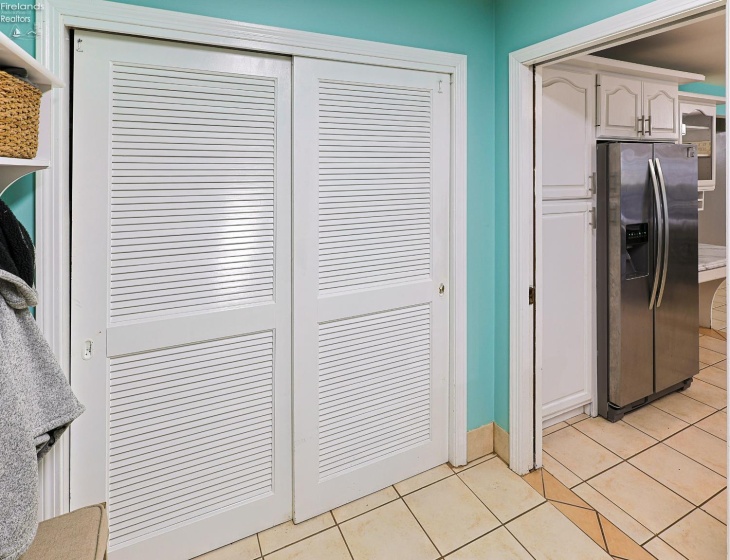 1602 WILLOW DR, Sandusky, 44870, 3 Bedrooms Bedrooms, ,3 BathroomsBathrooms,Residential,For Sale,WILLOW DR,20252573