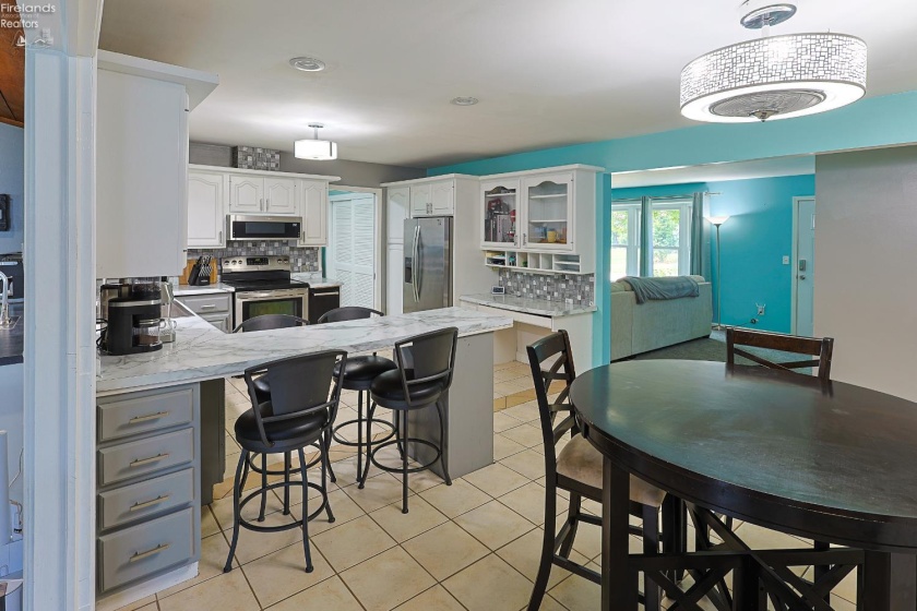 1602 WILLOW DR, Sandusky, 44870, 3 Bedrooms Bedrooms, ,3 BathroomsBathrooms,Residential,For Sale,WILLOW DR,20252573