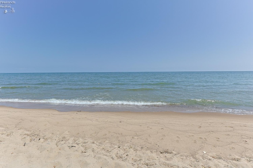 1602 WILLOW DR, Sandusky, 44870, 3 Bedrooms Bedrooms, ,3 BathroomsBathrooms,Residential,For Sale,WILLOW DR,20252573