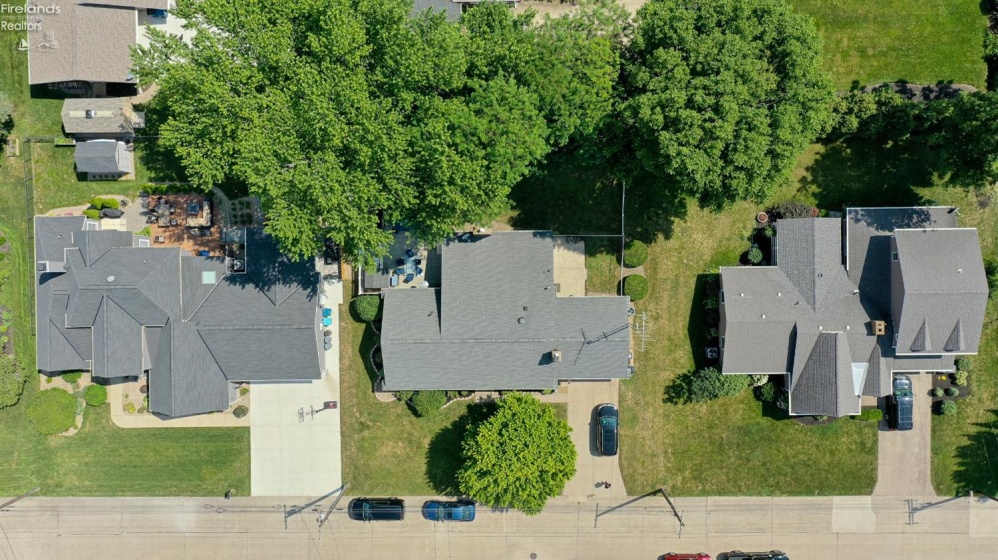 1602 WILLOW DR, Sandusky, 44870, 3 Bedrooms Bedrooms, ,3 BathroomsBathrooms,Residential,For Sale,WILLOW DR,20252573