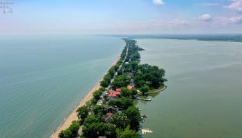 1602 WILLOW DR, Sandusky, 44870, 3 Bedrooms Bedrooms, ,3 BathroomsBathrooms,Residential,For Sale,WILLOW DR,20252573