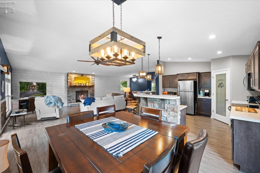 3175 Memorial Shoreway Drive, Marblehead, 43440, 3 Bedrooms Bedrooms, ,2 BathroomsBathrooms,Residential,For Sale,Memorial Shoreway,20253306