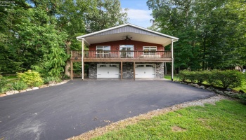 3175 Memorial Shoreway Drive, Marblehead, 43440, 3 Bedrooms Bedrooms, ,2 BathroomsBathrooms,Residential,For Sale,Memorial Shoreway,20253306